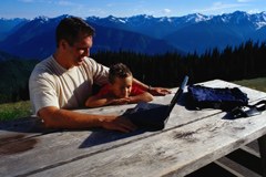 Erfolgreiche Online-Buchungen für Tourismusbetriebe im Alpenraum