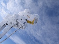 Unterschiedliche Sichtweisen zu Kunstschnee