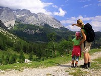 Standpunkt der CIPRA: Mit der CIPRA auf Wanderschaft