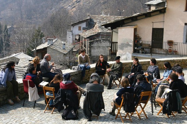 Rückkehr in die Berge oder auswegloser Niedergang?