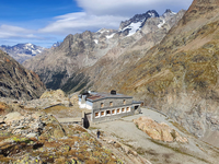 Alpine huts: the first victims of the climate crisis?
