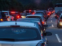 Reducing road traffic is a long distance race