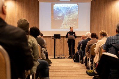 Haute tension dans les Alpes