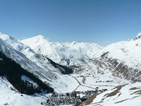Domaine skiable d'Andermatt-Sedrun : plus grand, plus cher, plus destructeur