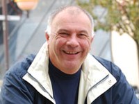 "  Nous continuons "