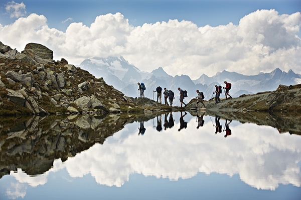 À pied à travers les Alpes