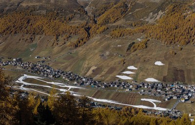 Nevediversa : Un regard critique sur le tourisme de ski