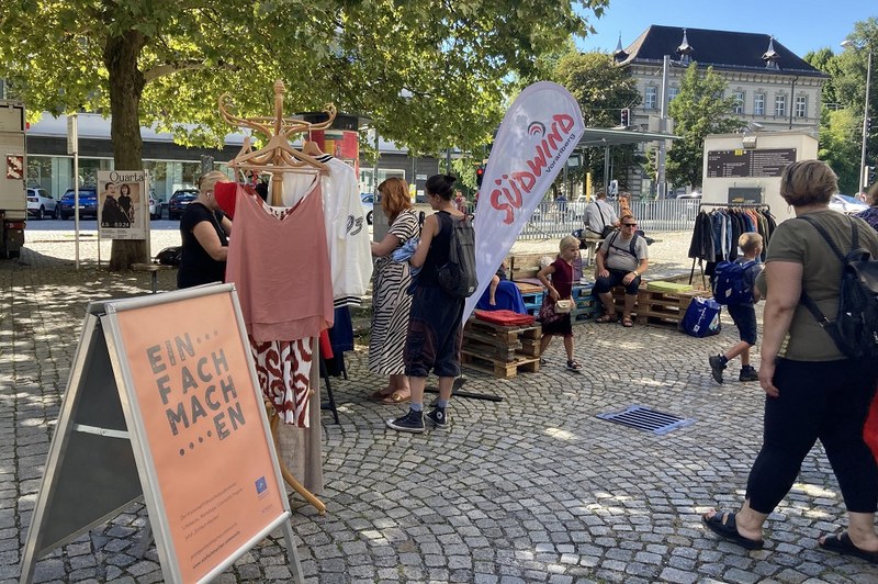 3 Einfach machen 06.09.24_Kleidertausch2.jpg