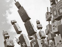 Dal centro della società