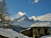 Paesi abbandonati e terre incolte