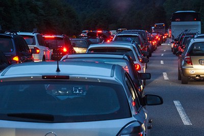 Ridurre il traffico automobilistico è una corsa contro il tempo