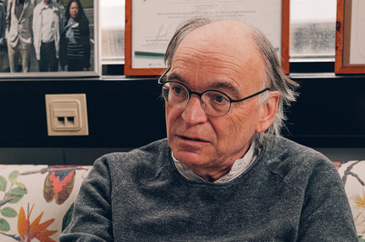 «Viviamo in un mondo di microbi»