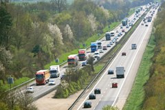 Risoluzione franco – italiana : traffico pesante attraverso le Alpi italo – francesi.