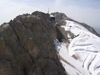 Potrjena sodba zaradi uničevanja ledenika na Marmoladi