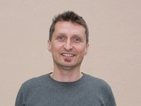 Stališče: Prevlada tranzitnega prometa